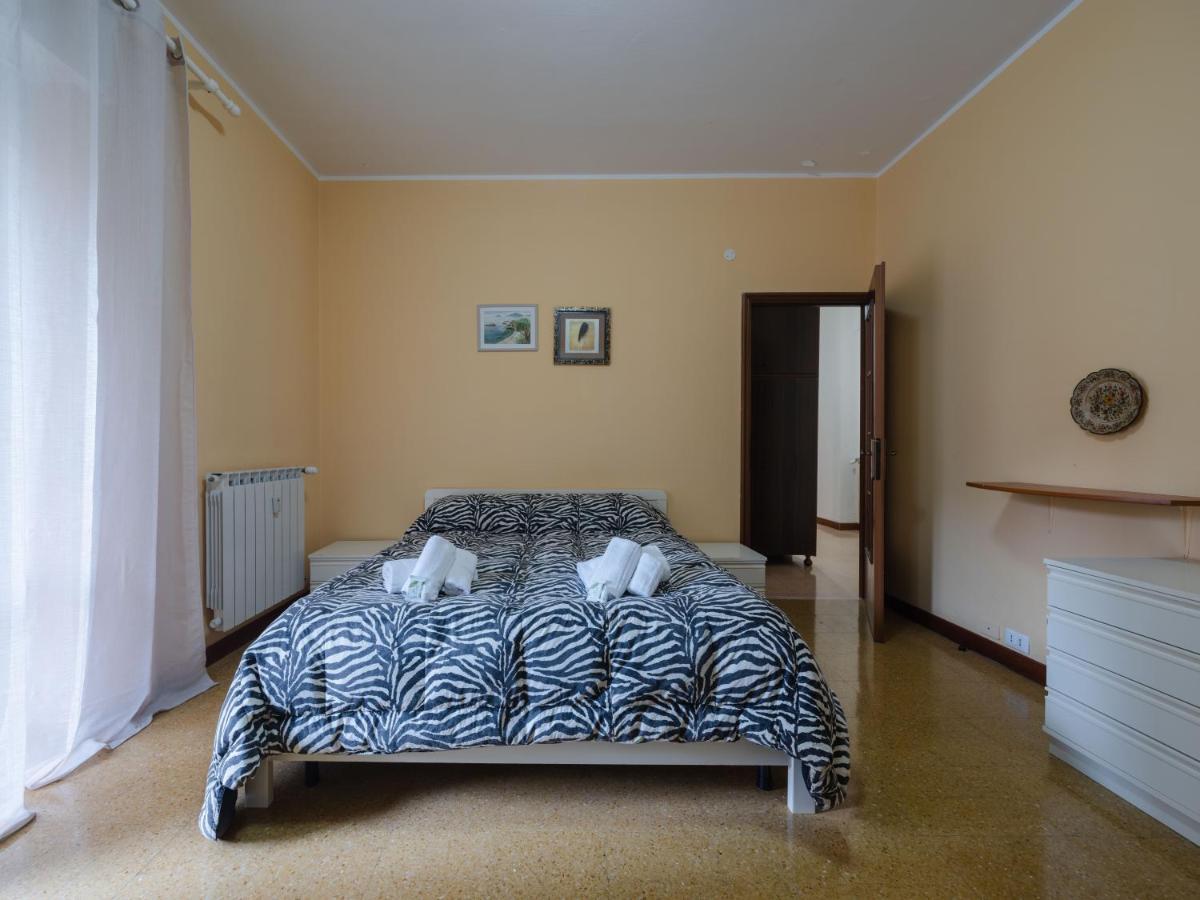 Casa Di Maty - Cozy Apartment With Balcony La Spezia Ngoại thất bức ảnh